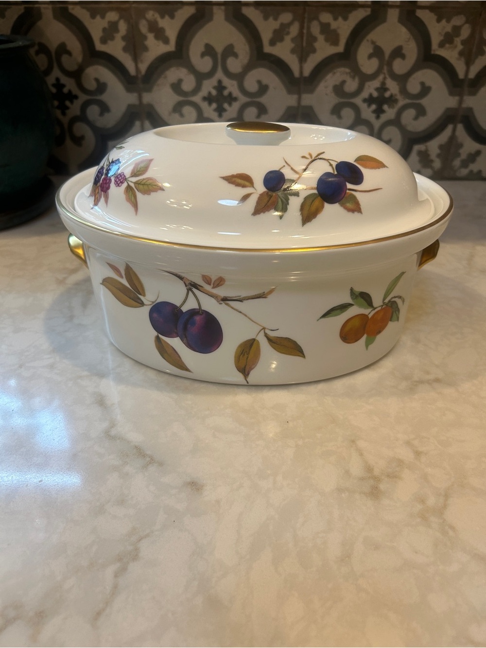 Royal Worcester Evesham Gold Oval Covered Casserole Dish Gold Trim Knob Handle